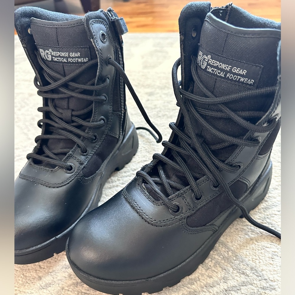 Black Response Gear Tactical Footwear size 8.5